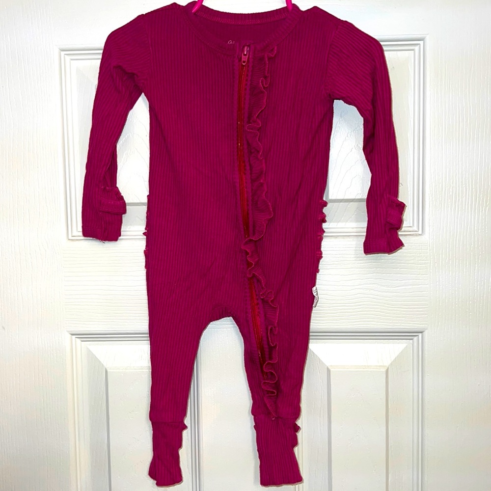 GiGi & Max ruffle onesie
